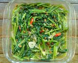 Foto langkah ke 6 dari resep Kangkung Cah Tauco 09.12.2019.