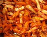 عکس مرحله 2 از دستور گوشت چرخکرده باکلم وهویج