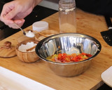 Foto langkah ke 4 dari resep Punya Tomat? Bikin Ini Aja! Resep Sambal Dabu Dabu Khas Manado.
