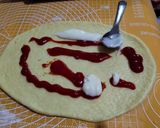 Foto langkah ke 4 dari resep Pizza Gulung.