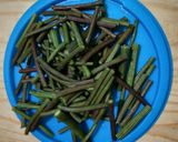 A picture of step 2 of Bengali Drumstick Curry (Sukto).