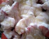 Foto langkah ke 3 dari resep Salad Strawberry Merah Putih.
