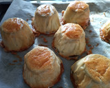 Foto del paso 3 de la receta: Cestas de masa brisa rellenas de gambas y setas