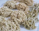 Foto langkah ke 5 dari resep Mie homemade -bakmi- Rasanya enak bgt😍.