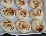A picture of step 9 of Cinnamon rolls with walnuts.