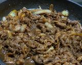 Foto langkah ke 7 dari resep Completed Yakiniku Beef bowl.