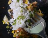 Foto langkah ke 2 dari resep Nasi Goreng Sambal Cumi.