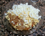 Foto del paso 3 de la receta: Empanadillas de atún con sofrito y huevo duro