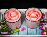 A picture of step 3 of Strawberry milkshake.