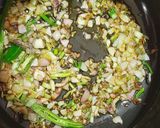 A picture of step 3 of Aloo Matar Dry.