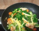 Foto langkah ke 3 dari resep Capcay udang (W#47).