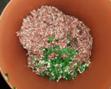 Foto del paso 2 de la receta: Hamburguesas fit! (Carne con acelga)