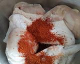 Gambar langkah 1 resipi Sayap Dan Kepak Ayam Goreng Perisa BBQ.