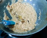 A picture of step 3 of Pears Halwa.