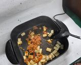Gambar langkah 1 resipi Nasi Goreng Tuna Chili Oil.