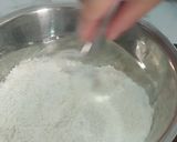 Foto langkah ke 1 dari resep Donat Gunting Buah Naga.