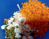 Foto del paso 4 de la receta: Ensaladilla de buey de mar y cangrejo real