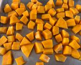 Foto langkah ke 1 dari resep Mac & Cheese with Pumpkin.