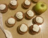 Foto del paso 8 de la receta: Cupcakes de manzana y canela con frosting de queso