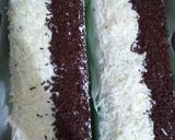 Foto langkah ke 10 dari resep Bolu pandan vanila kukus (buat hantaran).