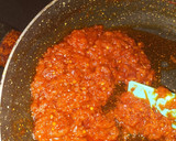 Foto del paso 11 de la receta: Tajín de carne de ternera con gombos y salsa de tomate - Mlokhiya