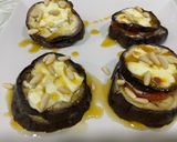 Foto del paso 2 de la receta: Berenjena con queso Philadelphia, miel y piñones