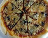 Foto langkah ke 8 dari resep Homemade Pizza.
