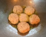 A picture of step 4 of Chena / Paneer Kofta Curry.
