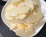 Une image de l'étape 2 de Gâteau aux pommes pour fêter l’automne.