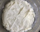 A picture of step 2 of Bread rava toast.