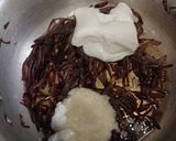A picture of step 2 of اچاری چکن.