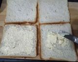 A picture of step 4 of Onion Tomato Masala Papad Sandwich.