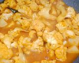 A picture of step 5 of Kobichi Rassa Bhaji (Maharashtrian cauliflower curry).