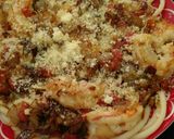 Foto del paso 5 de la receta: Fideos Bucattini con langostinos salteados