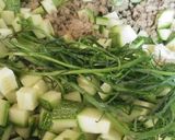 Foto del paso 4 de la receta: Carne molida con calabazas picadas