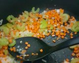 Foto langkah ke 1 dari resep Spaghetti Bolognese.