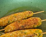 A picture of step 4 of Veg seekh kabab.