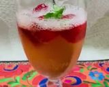 A picture of step 6 of Strawberry infused lemonade.