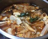 Foto langkah ke 2 dari resep Sup Tahu Pedas Korea/Sundubu Jigae.
