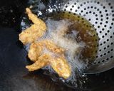 Foto langkah ke 3 dari resep Ayam goreng tepung kaya rempah.