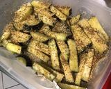 Une image de l'étape 5 de Frites d'aubergines au four aux herbes de Provence et épices.