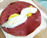 Foto langkah ke 3 dari resep [Menu Sarapan] Sandwich Gulung Smoked Beef Telur Keju Mayonaise.