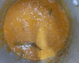 A picture of step 4 of Sindhi chicken curry.