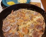 A picture of step 2 of Shrimp Linguine.