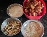 खजूर ड्रायफ्रूटस लाडू रेसिपी (khajur dry fruits ladoo recipe in marathi) रेसिपी स्टेप 1 फोटो 