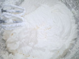 Torta di pavesini al cacao con crema al cocco