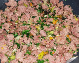 Foto del paso 3 de la receta: Carne molida de res con perejil