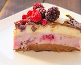 Foto del paso 2 de la receta Tarta mousse de frambuesa, mora y chocolate