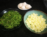 Foto del paso 2 de la receta: Tortilla de espárragos silvestre y patata