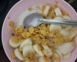 Foto del paso 3 de la receta: Zucaritas con leche, Plátano 🍌y mermelada de fresa 🍓😍😍